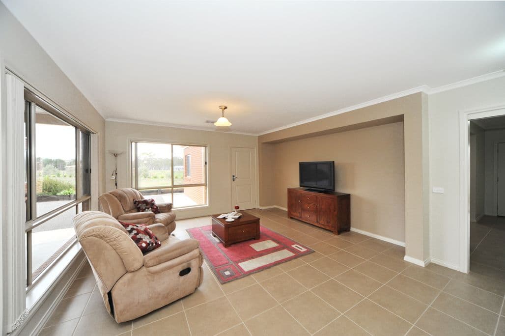 11 Bettys Avenue, Junortoun VIC 3551, Junortoun - Thumbnail 5