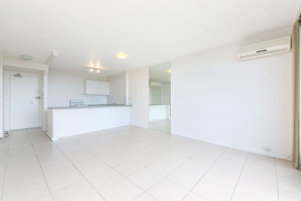 11 Fairway Drive, Clear Island Waters QLD 4226, Clear Island Waters - Thumbnail 3