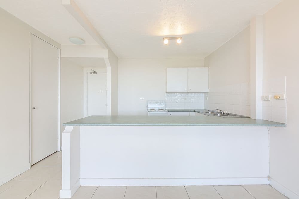 11 Fairway Drive, Clear Island Waters QLD 4226, Clear Island Waters - Thumbnail 7