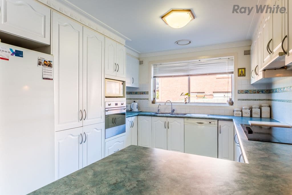 12 Feathertop Drive, Keilor VIC 3036, Keilor - Thumbnail 4