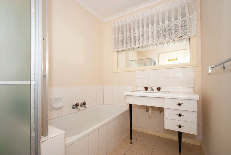 5 Manus Court, LALOR VIC 3075, Lalor - Thumbnail 8
