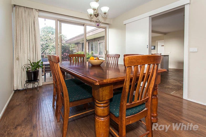 39 Torwood Avenue, Glen Waverley VIC 3150, Glen Waverley - Thumbnail 3