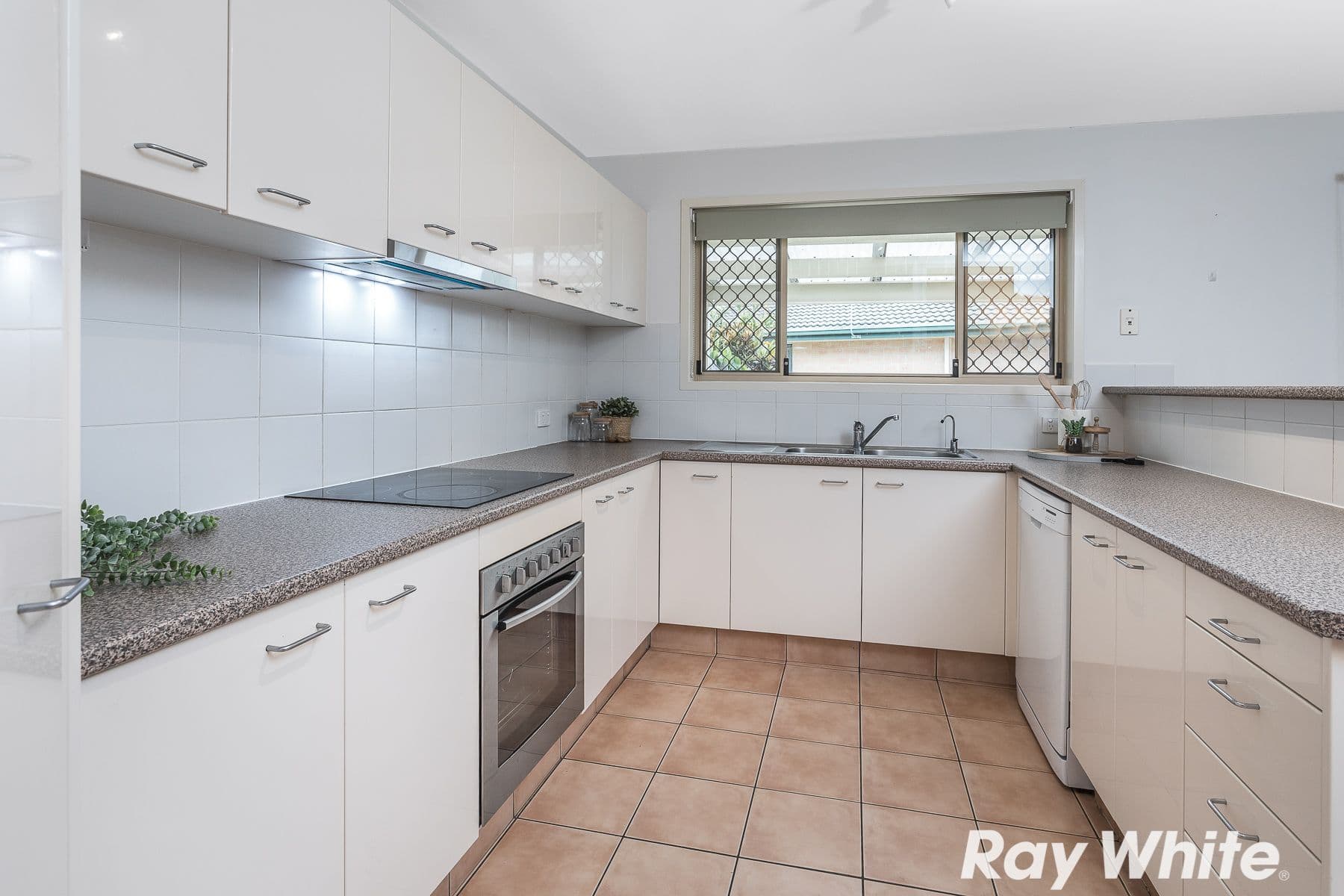 12 Waranga Court, Murrumba Downs QLD 4503, Murrumba Downs - Thumbnail 7