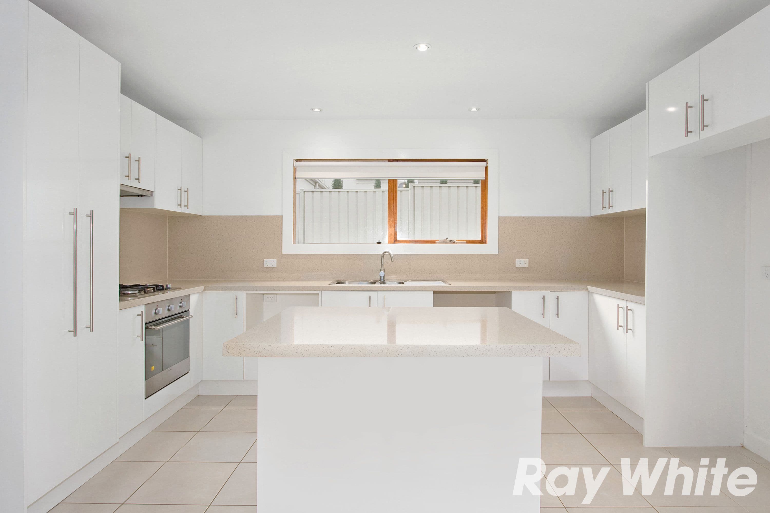 6 Shoalhaven Drive, Caroline Springs VIC 3023, Caroline Springs - Thumbnail 3