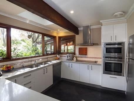 8 Erawar Close, Westleigh - Thumbnail 2