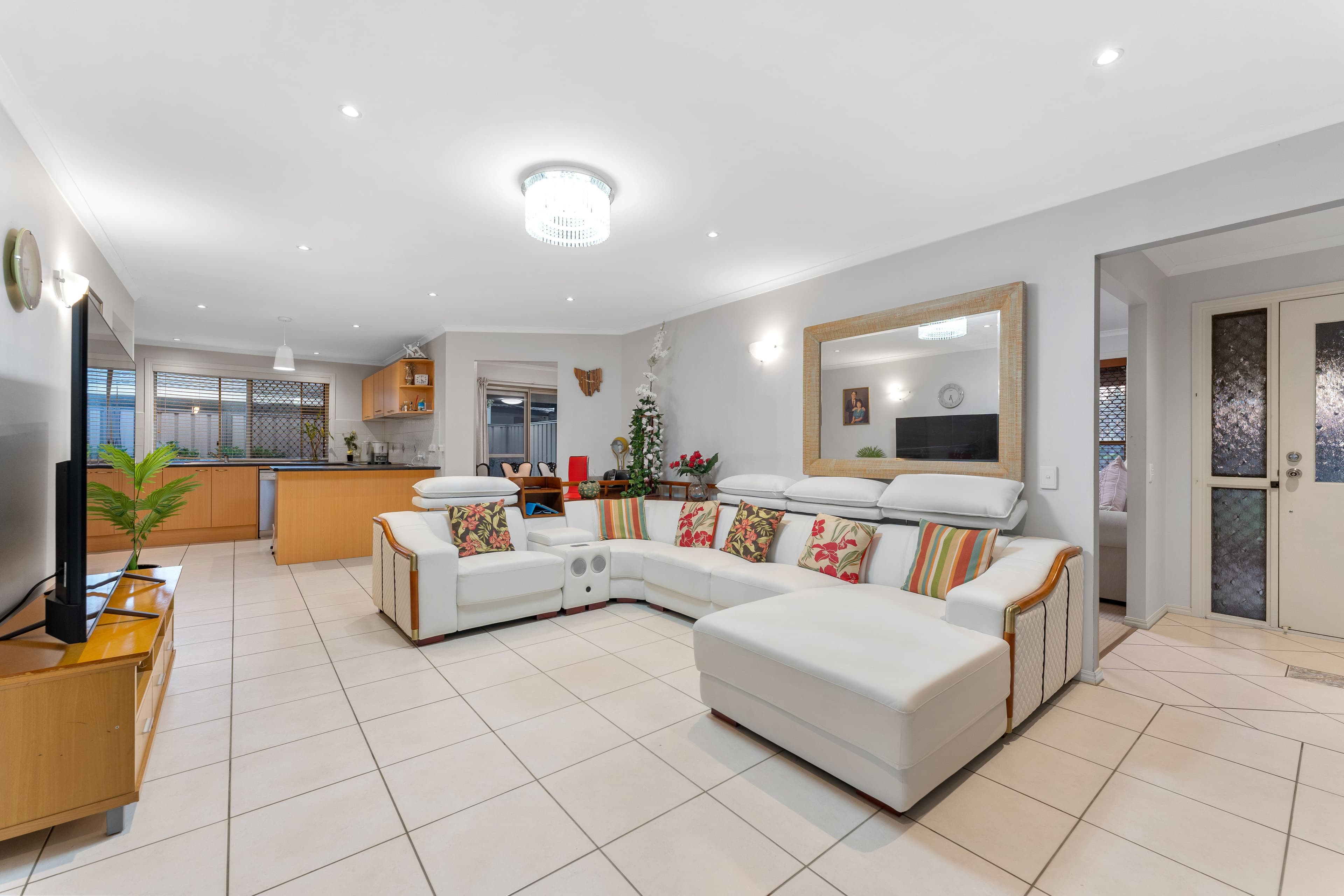 20 Woorabinda Street, Runcorn QLD 4113, Runcorn - Thumbnail 2