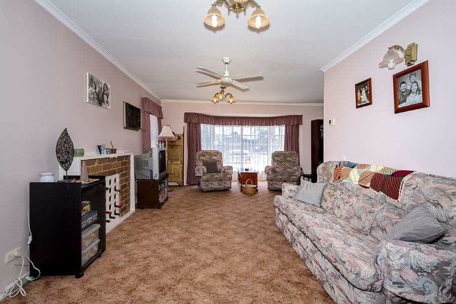 80 Station Road, MELTON SOUTH VIC 3338, Melton South - Thumbnail 6