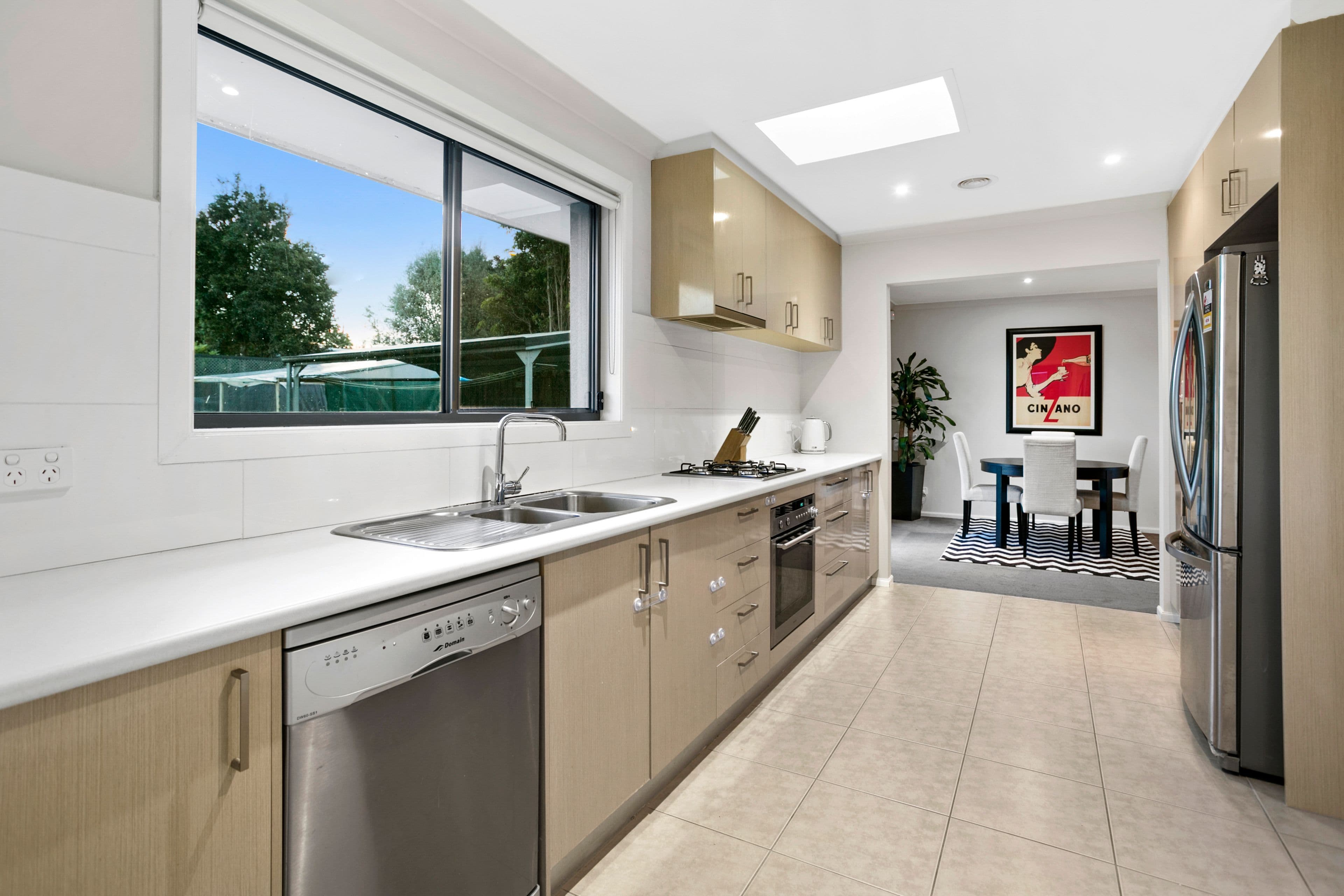 6 Meerlu Avenue, Frankston VIC 3199, Frankston - Thumbnail 2