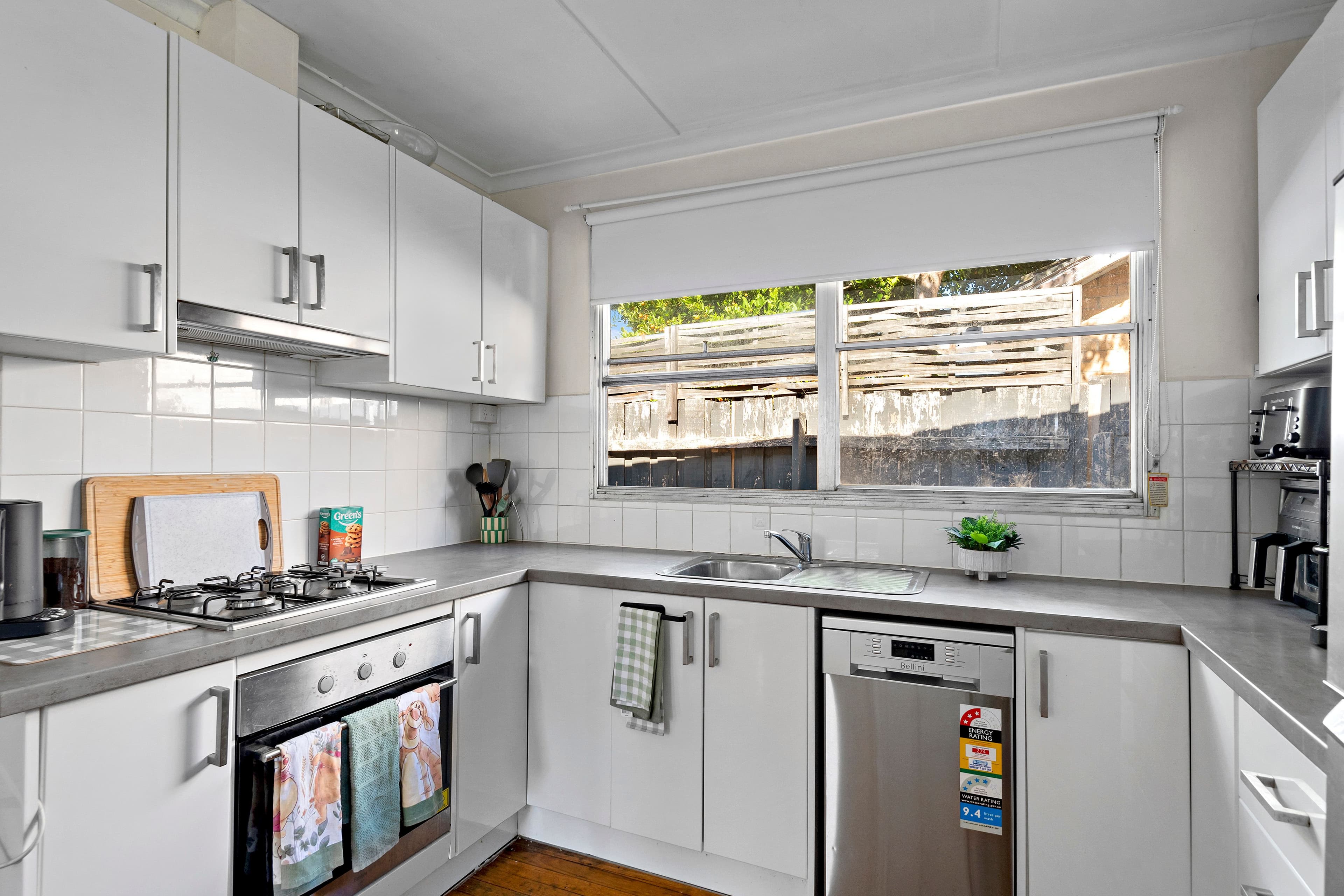 77 Monterey Boulevard, Frankston North VIC 3200, Frankston North - Thumbnail 3