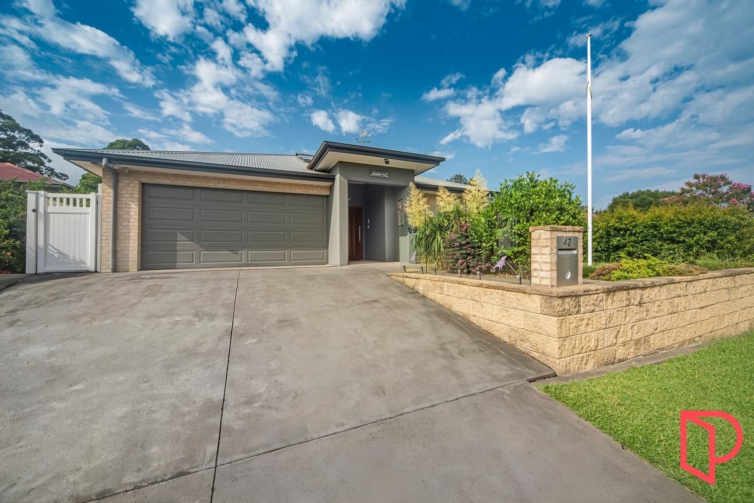 42 Young Avenue, Nowra NSW 2541, Nowra - Thumbnail 2