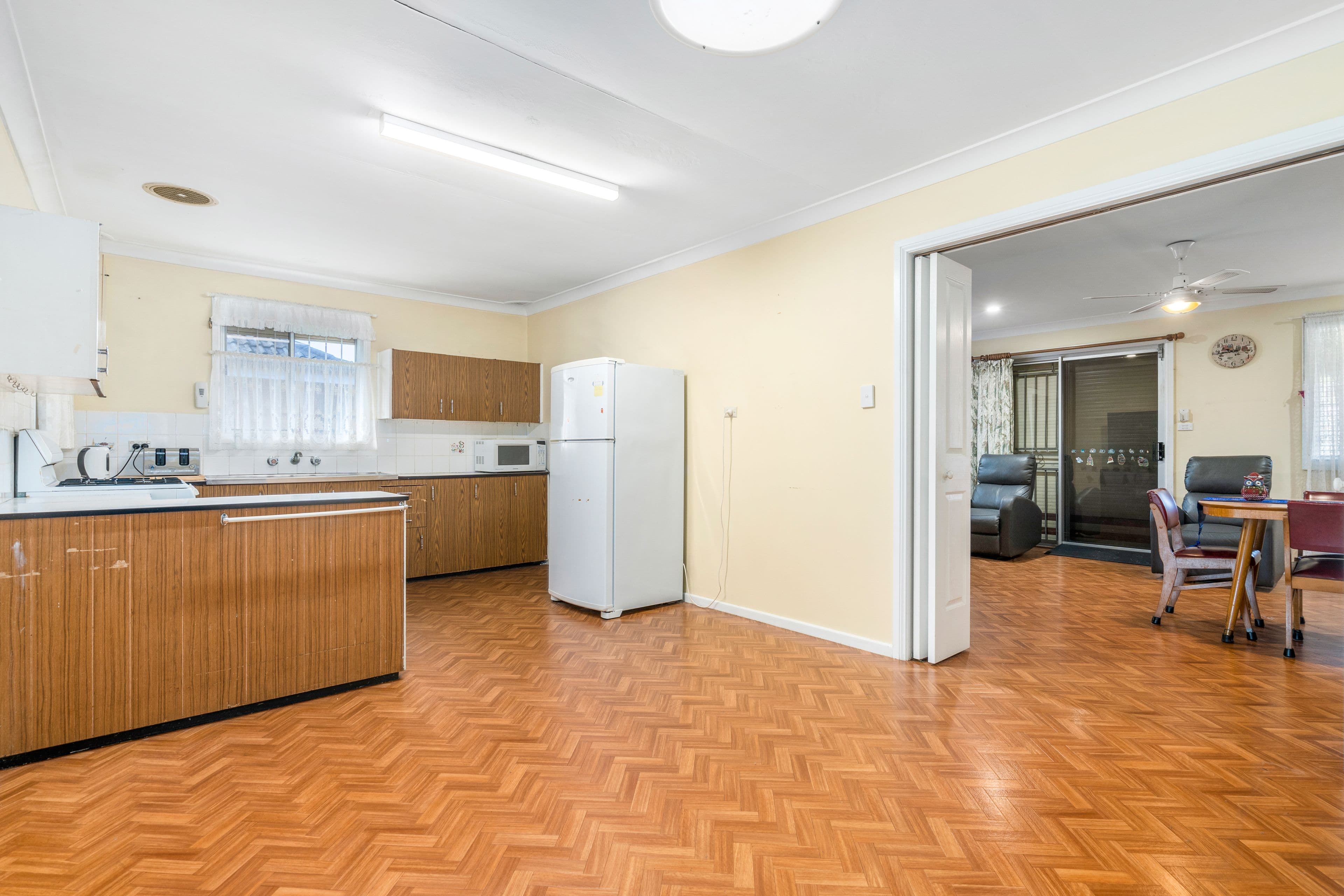 11 Fernlea Place, Canley Heights NSW 2166, Canley Heights - Thumbnail 4