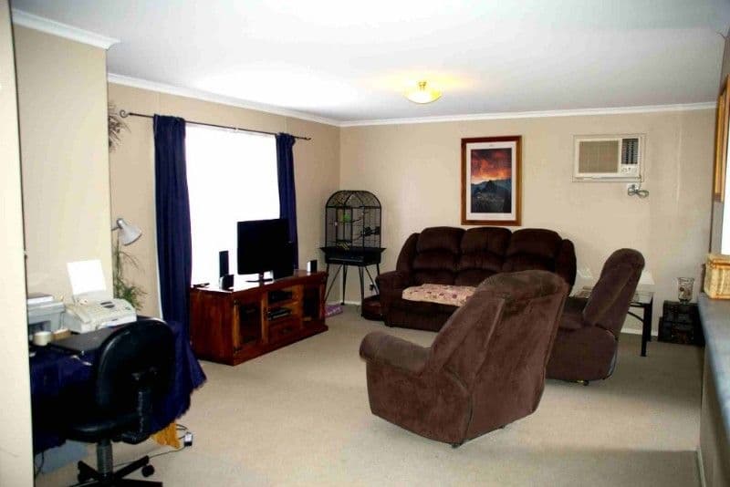 9 Scarborough Court, RENMARK SA 5341, Renmark - Thumbnail 4