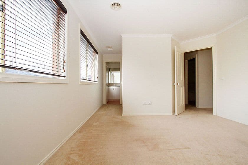 22 Ironbark Drive, BUNDOORA VIC 3083, Bundoora - Thumbnail 5