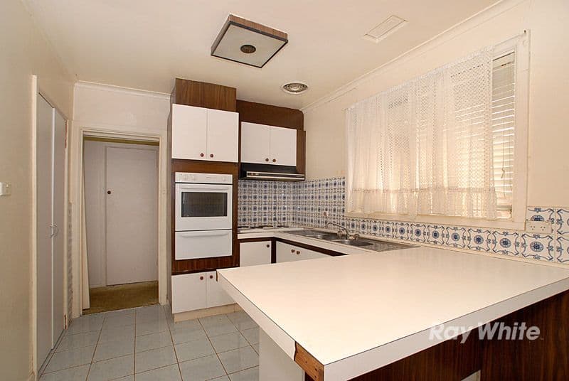 24 Gatcum Court, NOBLE PARK VIC 3174, Noble Park - Thumbnail 4