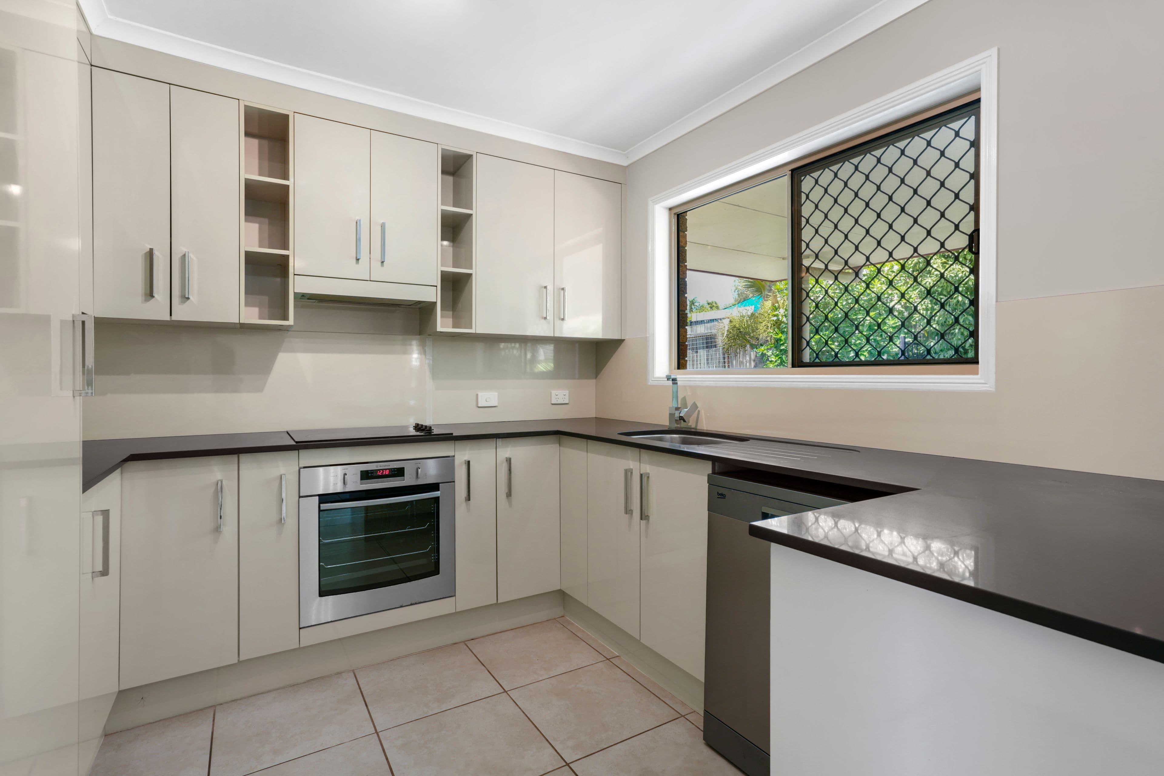 3 Selwyn Close, Telina QLD 4680, Telina - Thumbnail 3