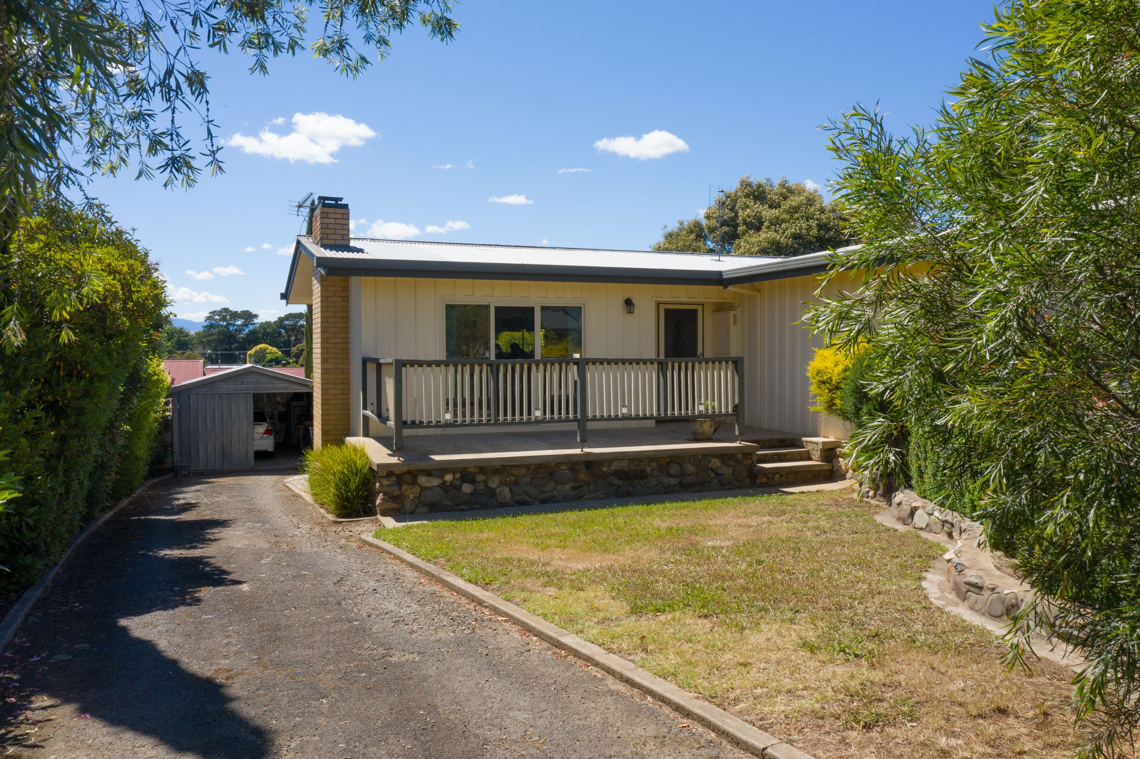 46 Elvins Street, Mansfield VIC 3722, Mansfield - Thumbnail 2