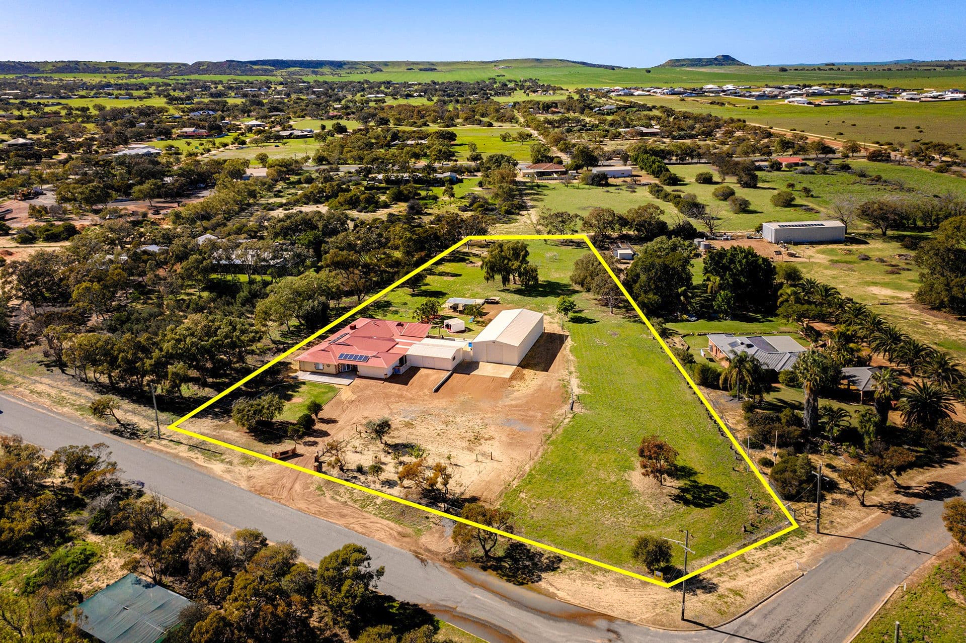 2 Ridgeway Close, Moresby WA 6530, Moresby - Image 1