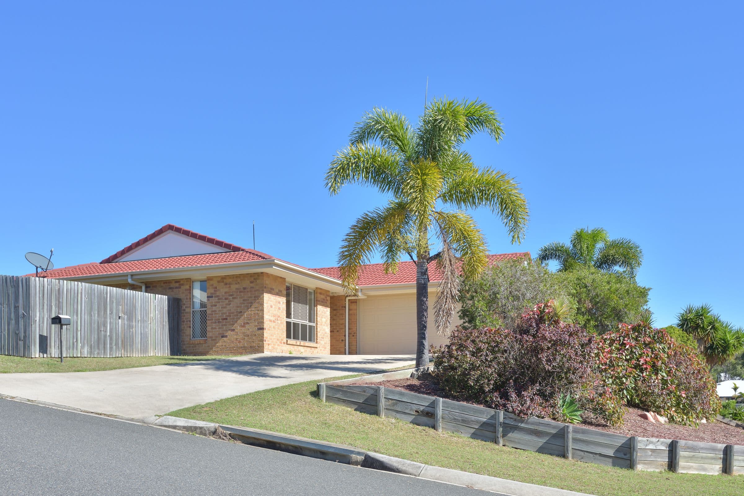 2 Christian Court, Glen Eden QLD 4680, Glen Eden - Image 1
