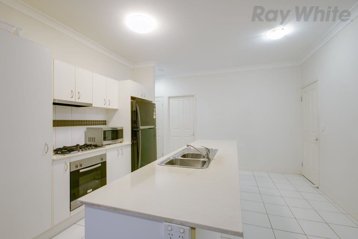 22 Reynolds Close, Redbank Plains QLD 4301, Redbank Plains - Thumbnail 3