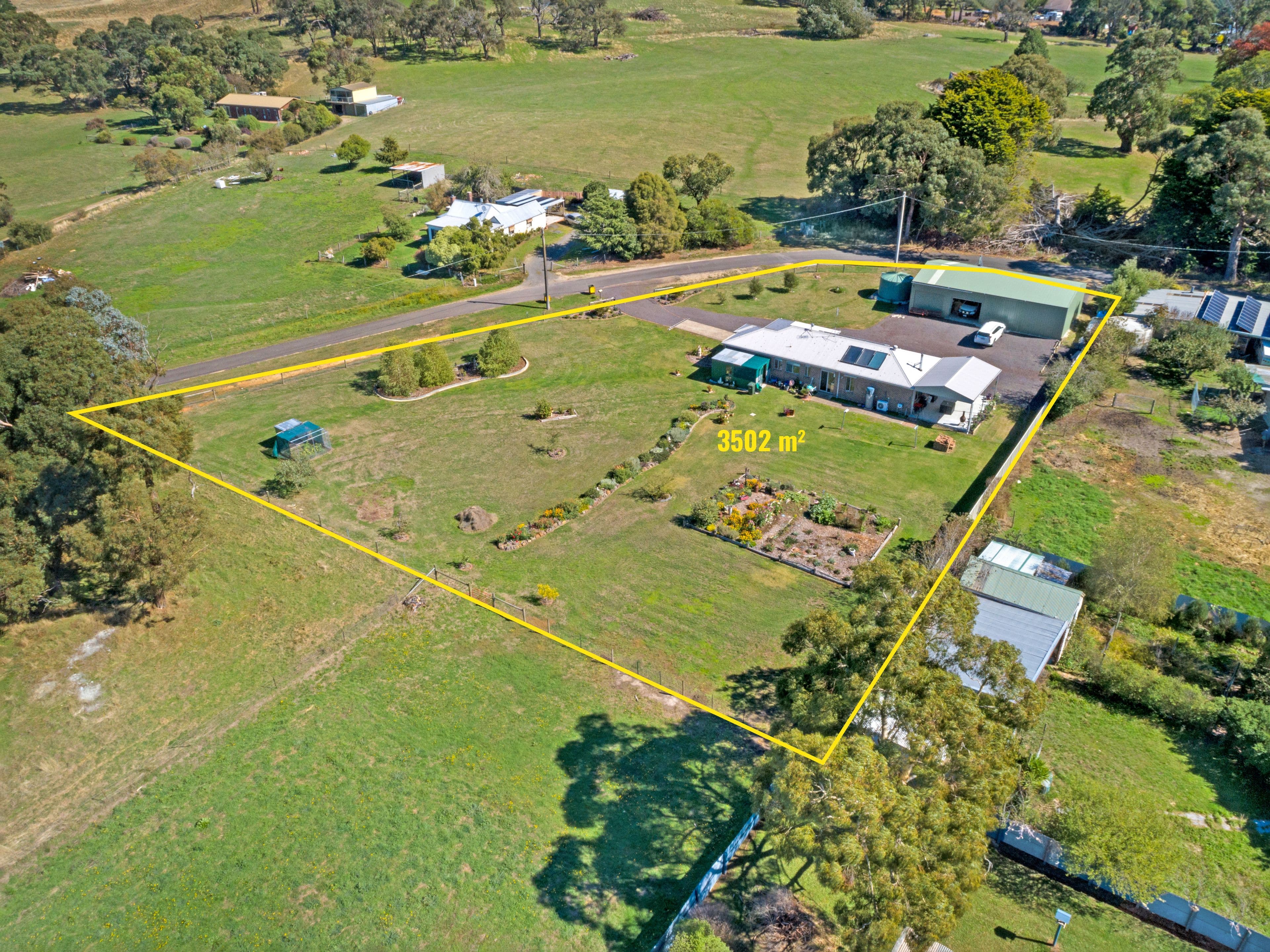 13 Waverley Street, Linton VIC 3360, Linton - Thumbnail 2