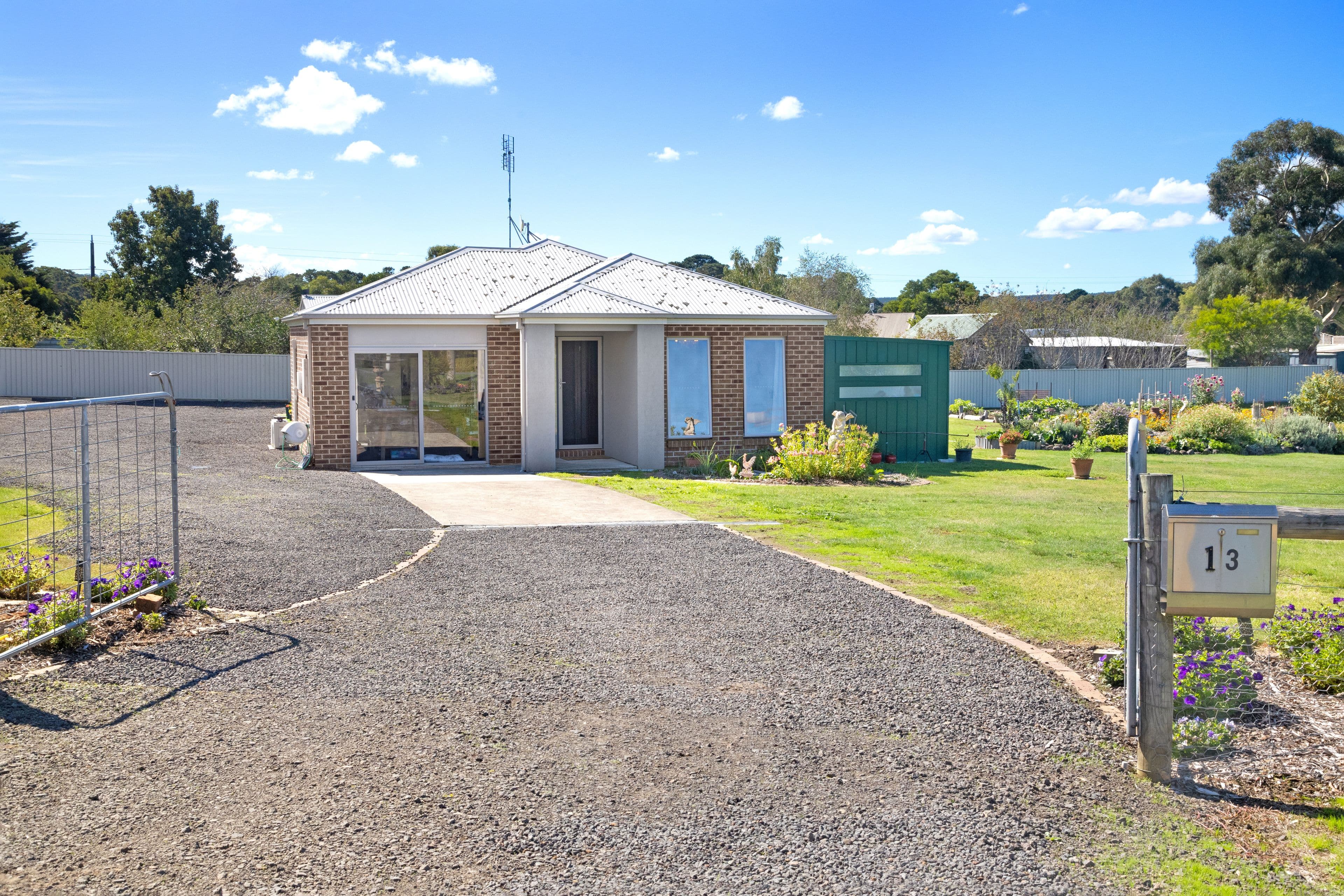 13 Waverley Street, Linton VIC 3360, Linton - Thumbnail 3