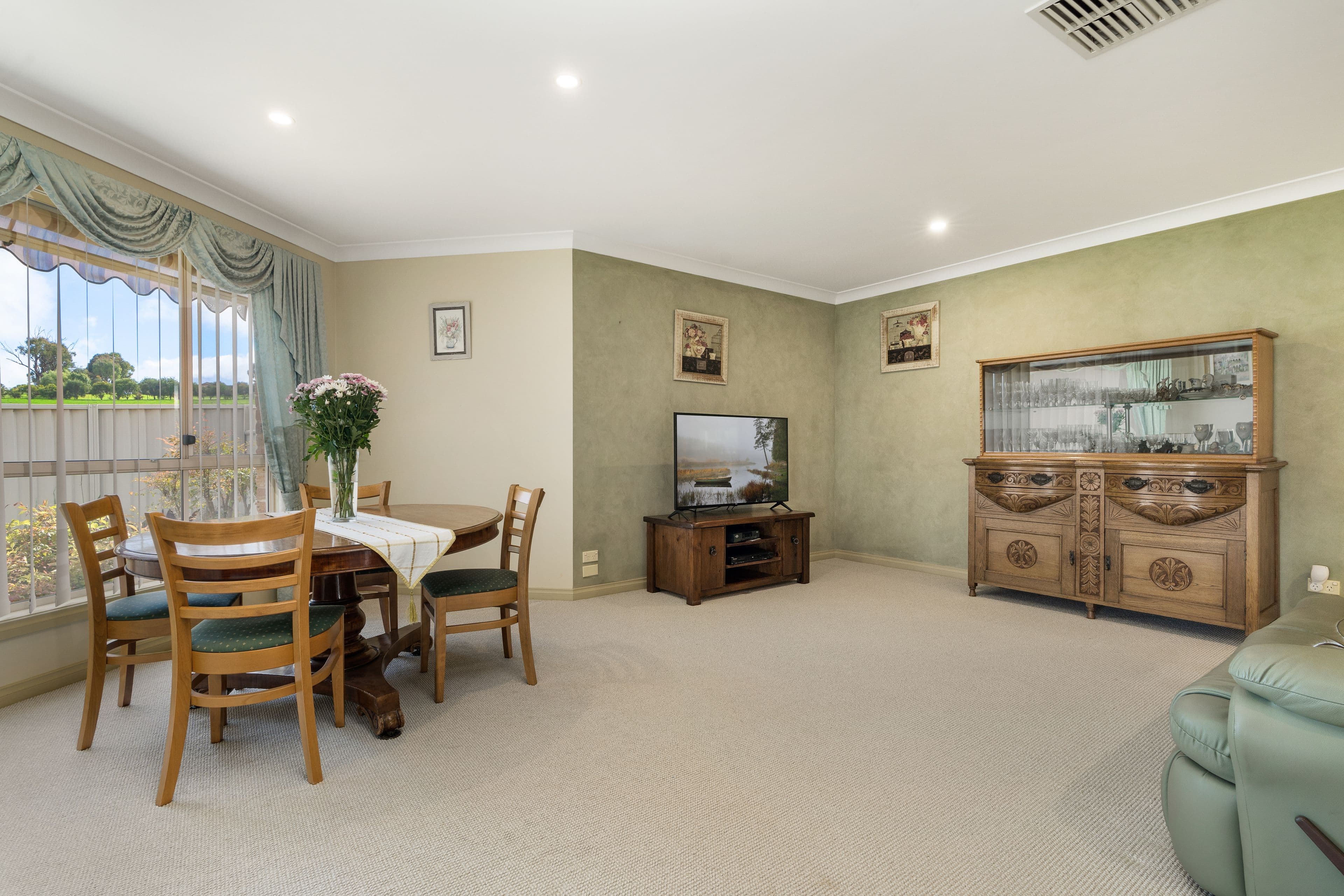 27A Acacia Circuit, Cowra NSW 2794, Cowra - Thumbnail 4