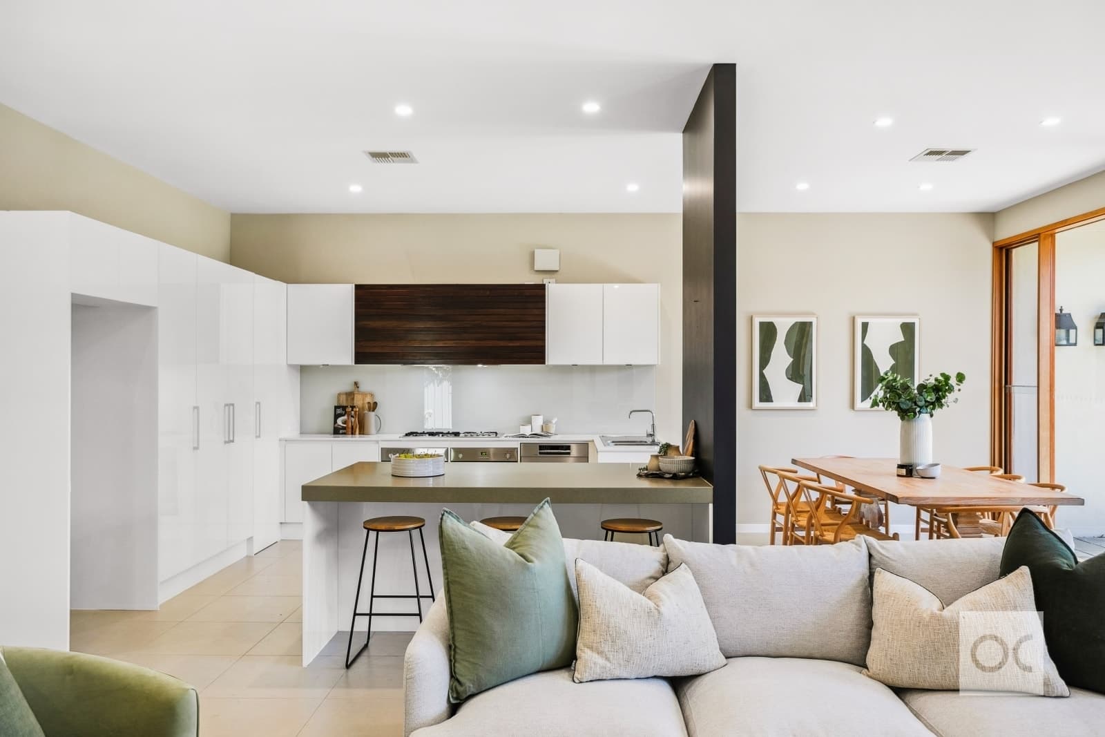 49 Richmond Road, Westbourne Park - Thumbnail 4