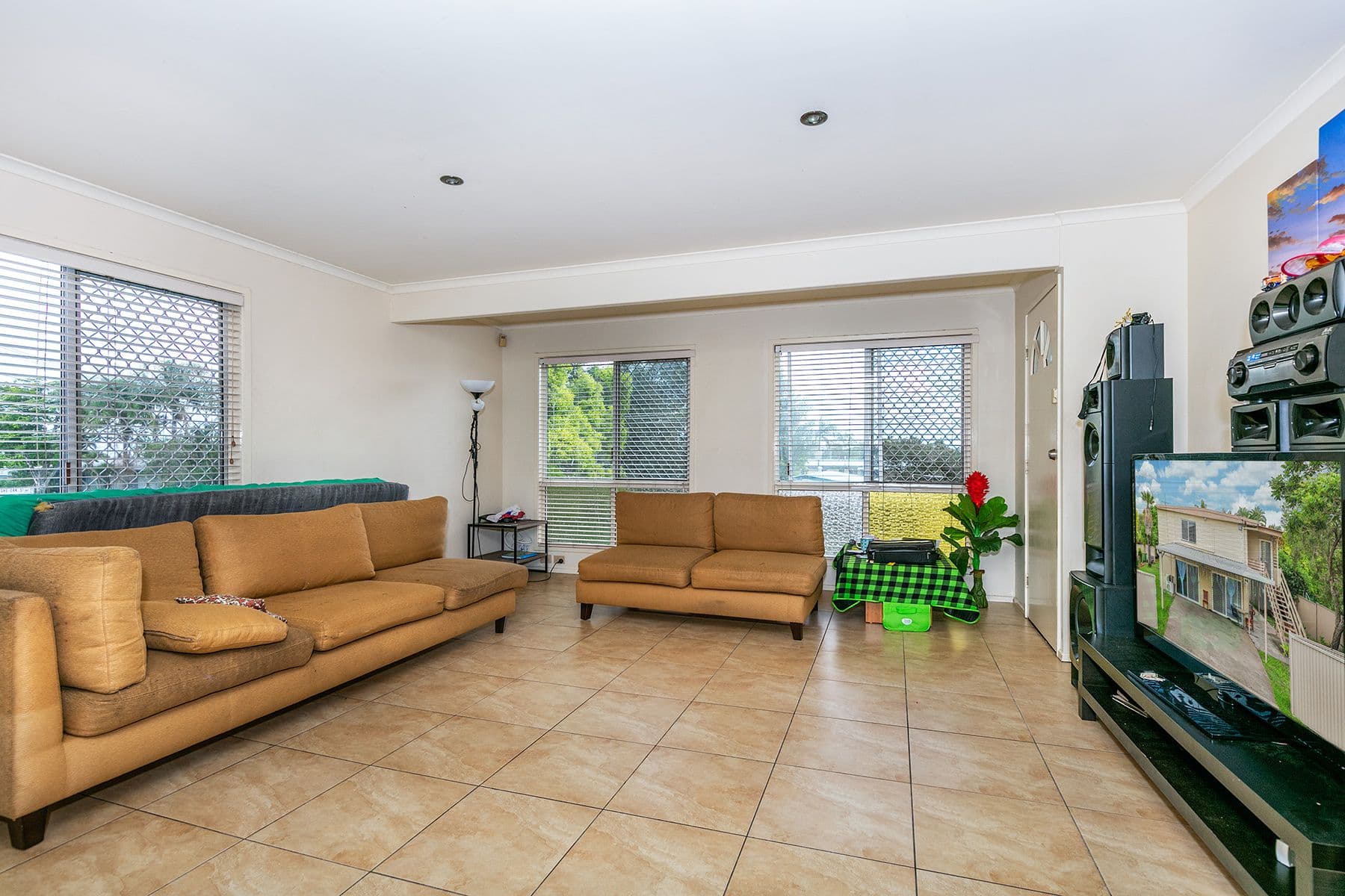 17 Jarrah Crescent, Logan Central QLD 4114, Logan Central - Thumbnail 3