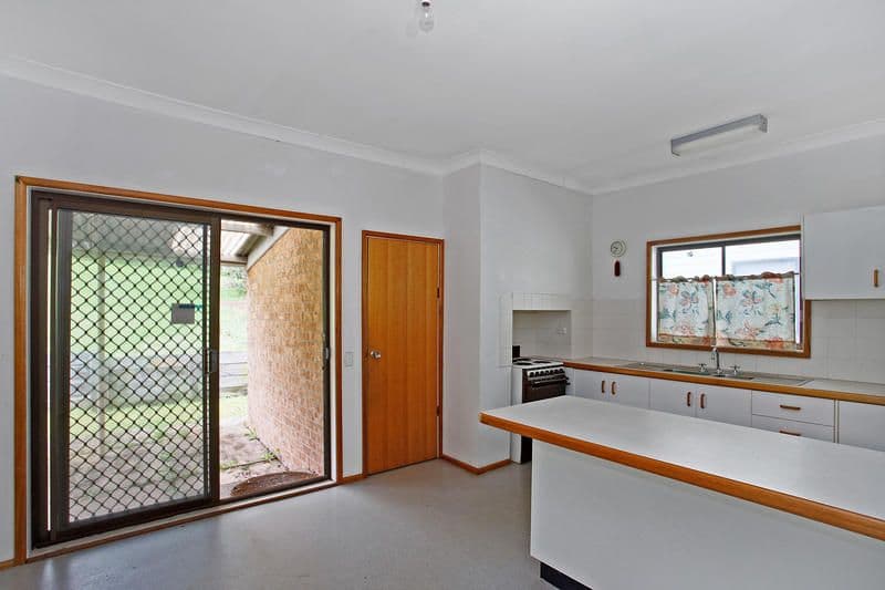 19 Boyce Avenue, AUSTINMER NSW 2515, Austinmer - Thumbnail 2