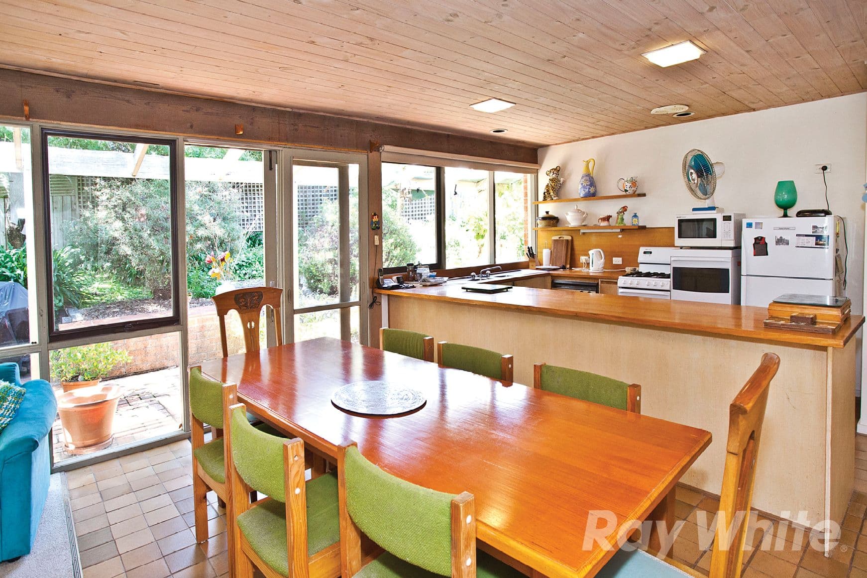 6 Tawonga Court, Glen Waverley VIC 3150, Glen Waverley - Thumbnail 3