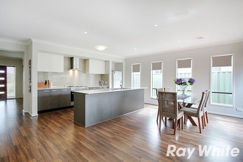 31 Park Orchard Drive, PAKENHAM VIC 3810, Pakenham - Thumbnail 4