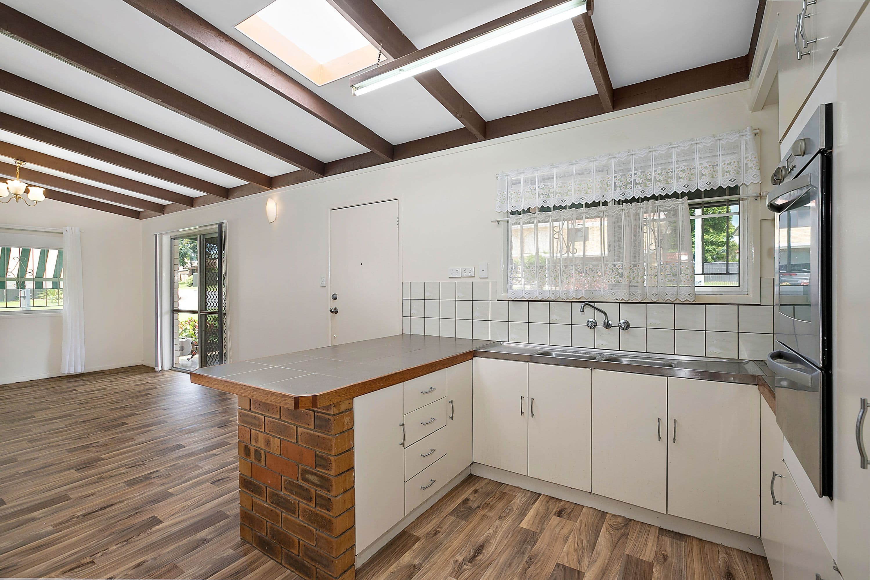 16 Burns Street, Capalaba QLD 4157, Capalaba - Thumbnail 5