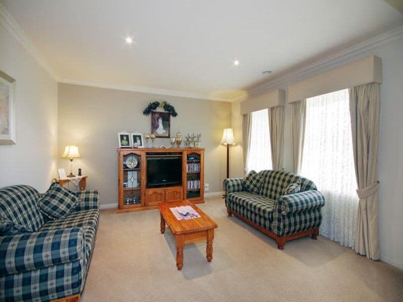 18 Cadarga Court, GROVEDALE VIC 3216, Grovedale - Thumbnail 3