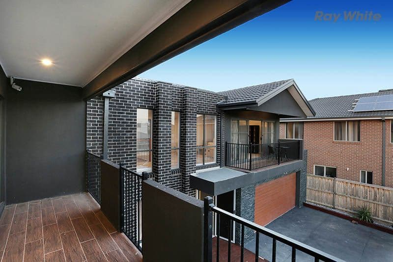 12 Pasadena Circuit, Point Cook VIC 3030, Point Cook - Thumbnail 3