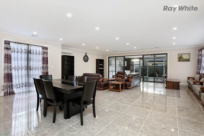 12 Pasadena Circuit, Point Cook VIC 3030, Point Cook - Thumbnail 4