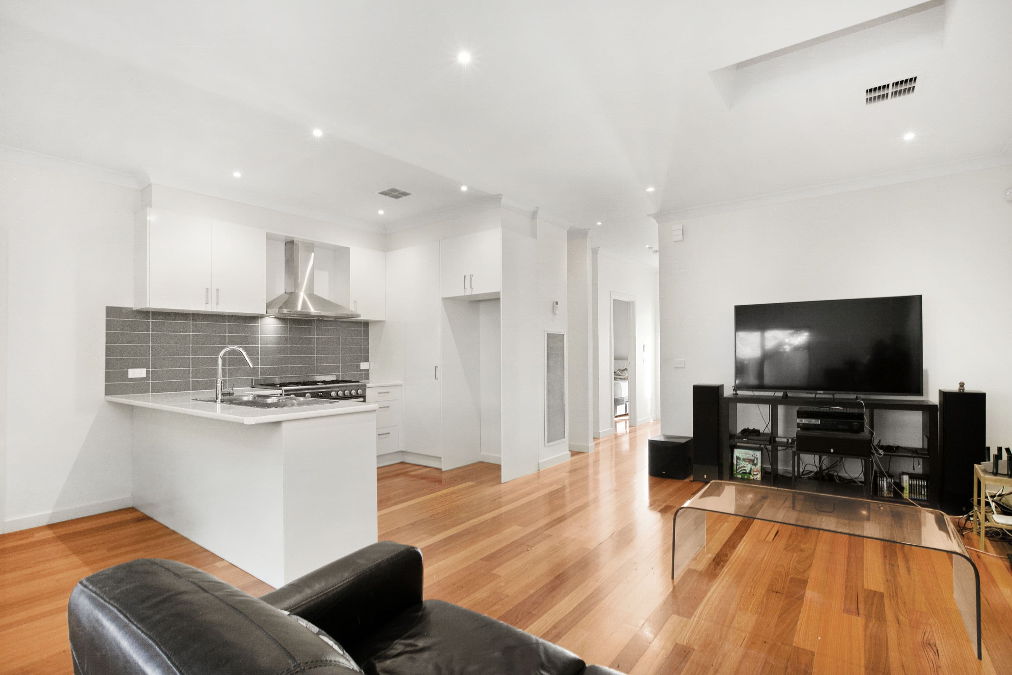 1/51 South Avenue, Altona Meadows - Thumbnail 2
