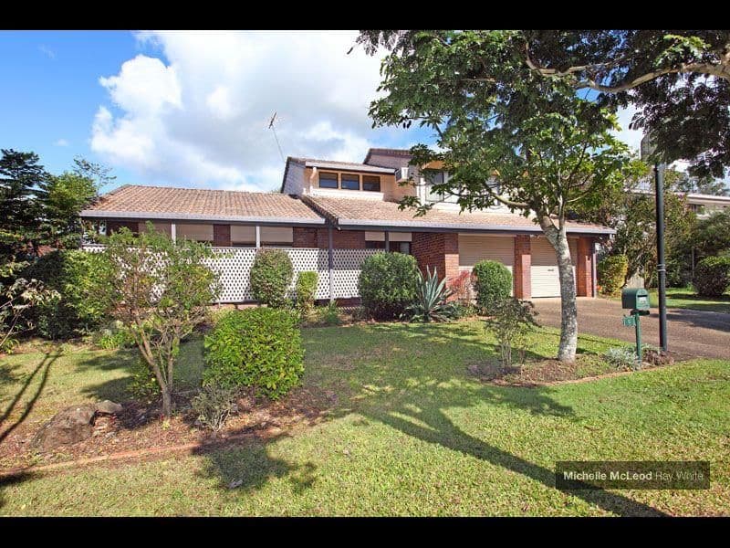 8 Halmore Place, CHAPEL HILL QLD 4069, Chapel Hill - Image 1