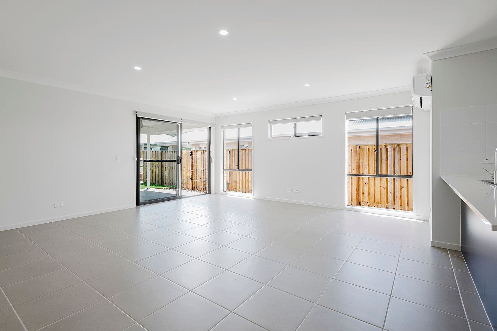 29 Radiant Circuit, Morayfield QLD 4506, Morayfield - Thumbnail 4