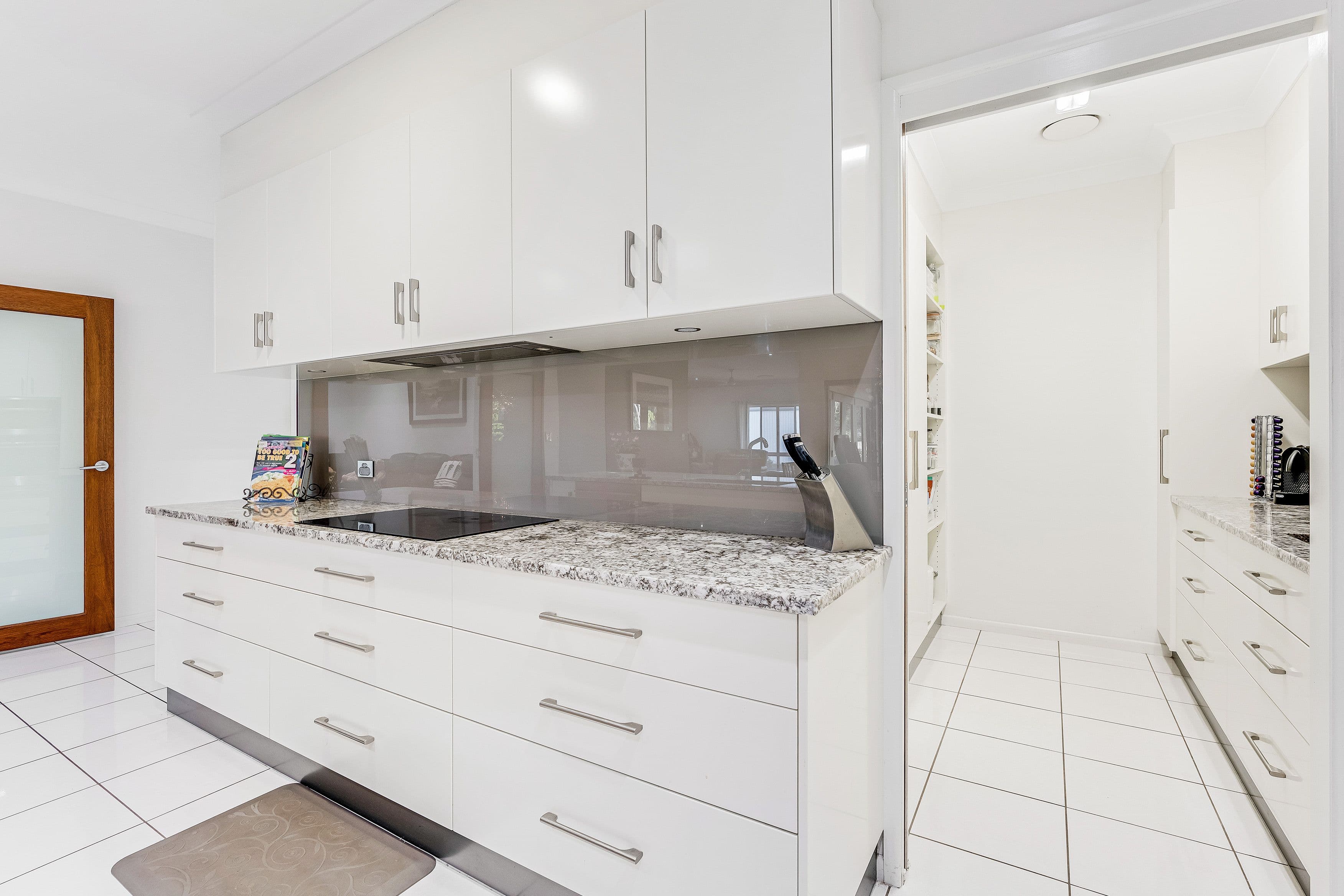 5 Cunningham Drive, Emerald QLD 4720, Emerald - Thumbnail 4