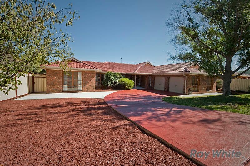 20 Parkview Crescent, JERRABOMBERRA NSW 2619, Jerrabomberra - Thumbnail 2