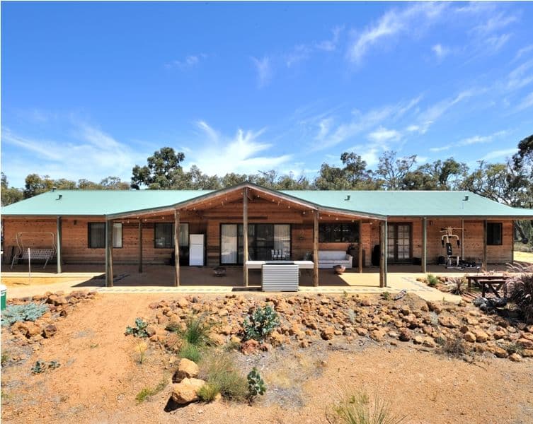 66 Sandalford Drive, CHITTERING WA 6084, Chittering - Thumbnail 2