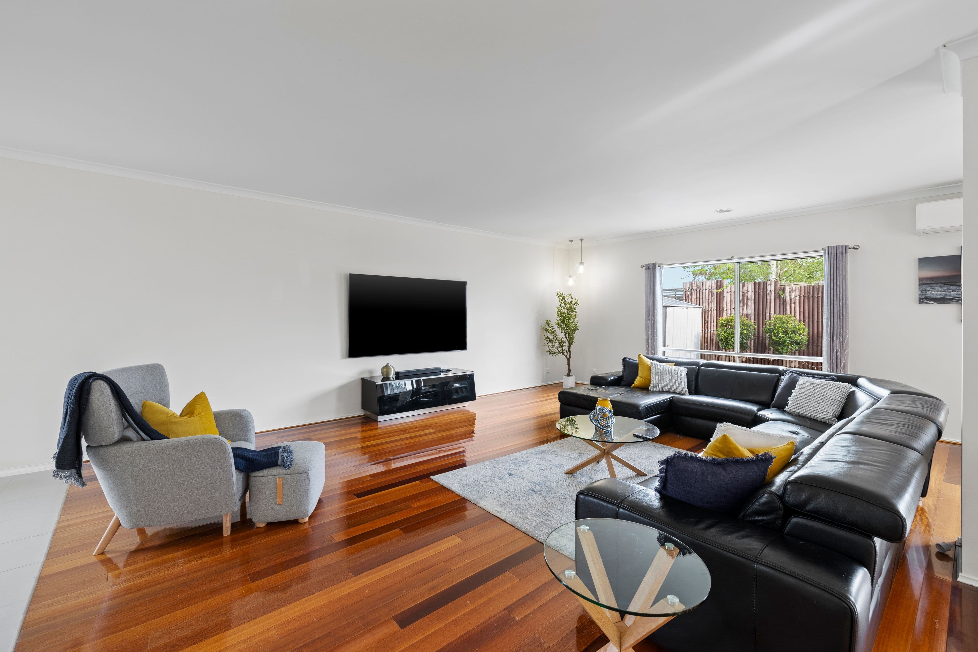 22 Ellendale Street, Rowville VIC 3178, Rowville - Thumbnail 3
