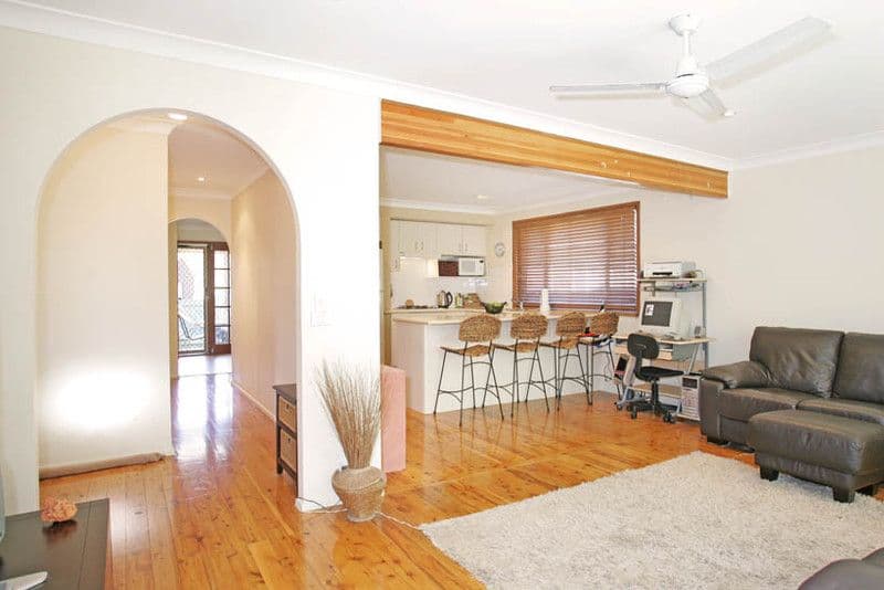 25 Sierra Avenue, BATEAU BAY NSW 2261, Bateau Bay - Thumbnail 2
