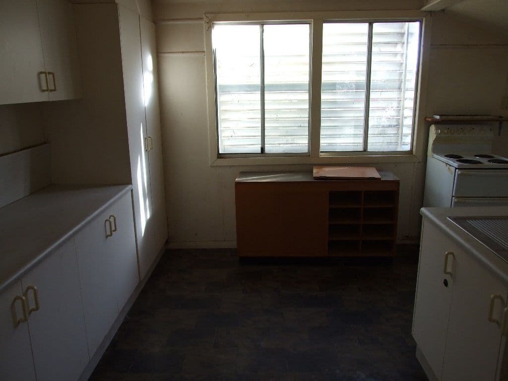 177 Emu Street, LONGREACH QLD 4730, Longreach - Thumbnail 3
