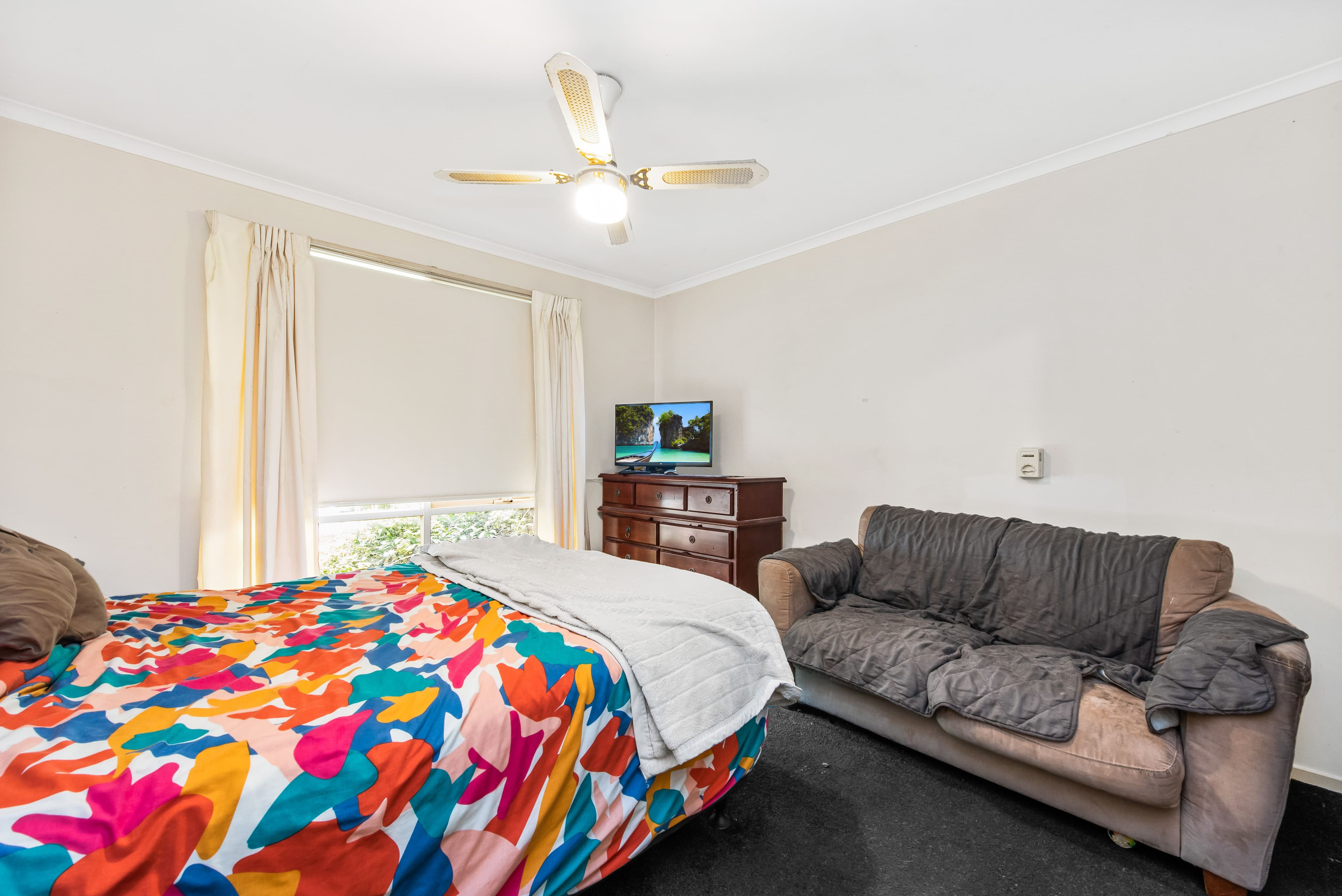 10 Smethurst Avenue, Pakenham VIC 3810, Pakenham - Thumbnail 5