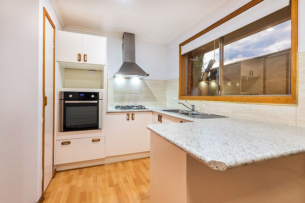 2 Annand Close, Cranbourne West VIC 3977, Cranbourne West - Thumbnail 3