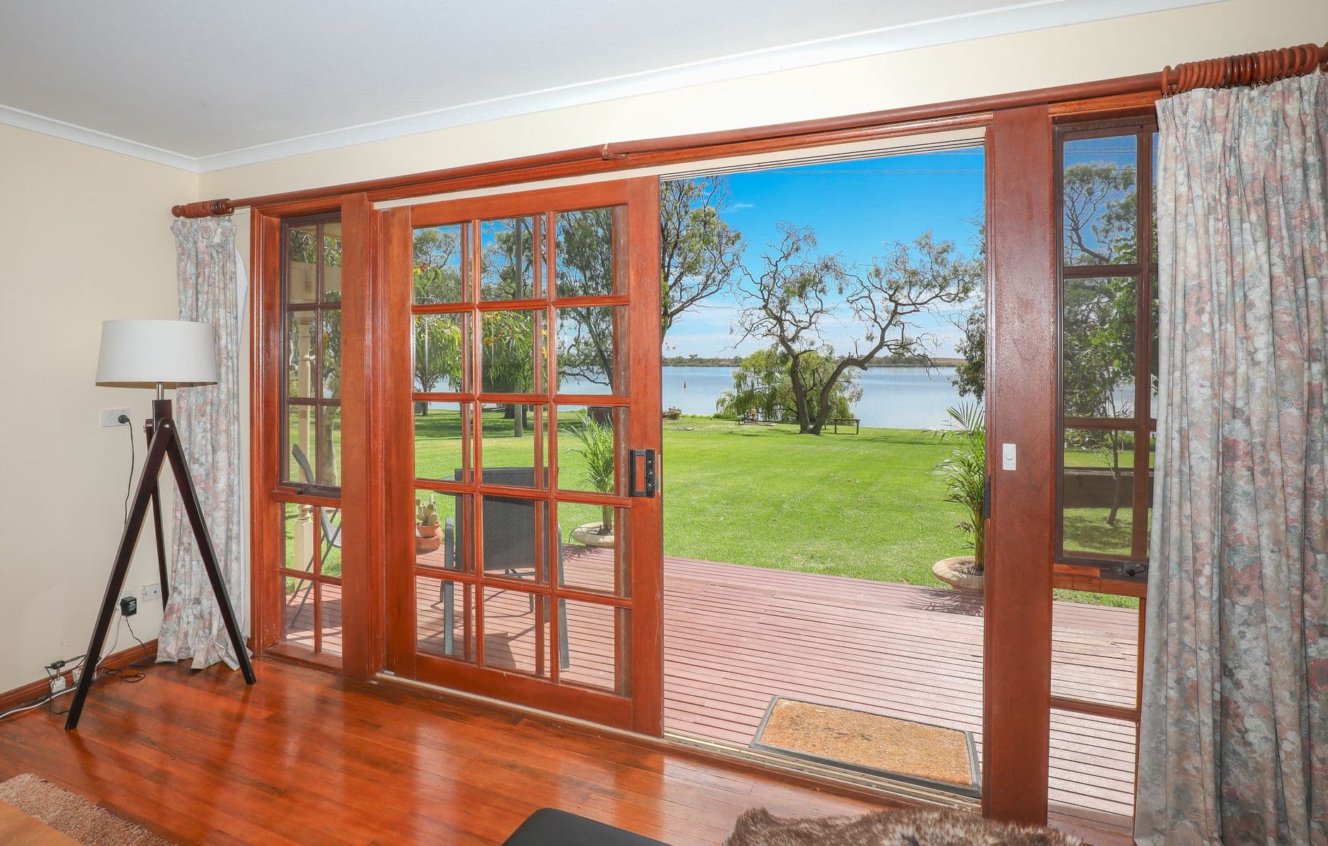 4 Lakeside Court, Cullulleraine - Thumbnail 2