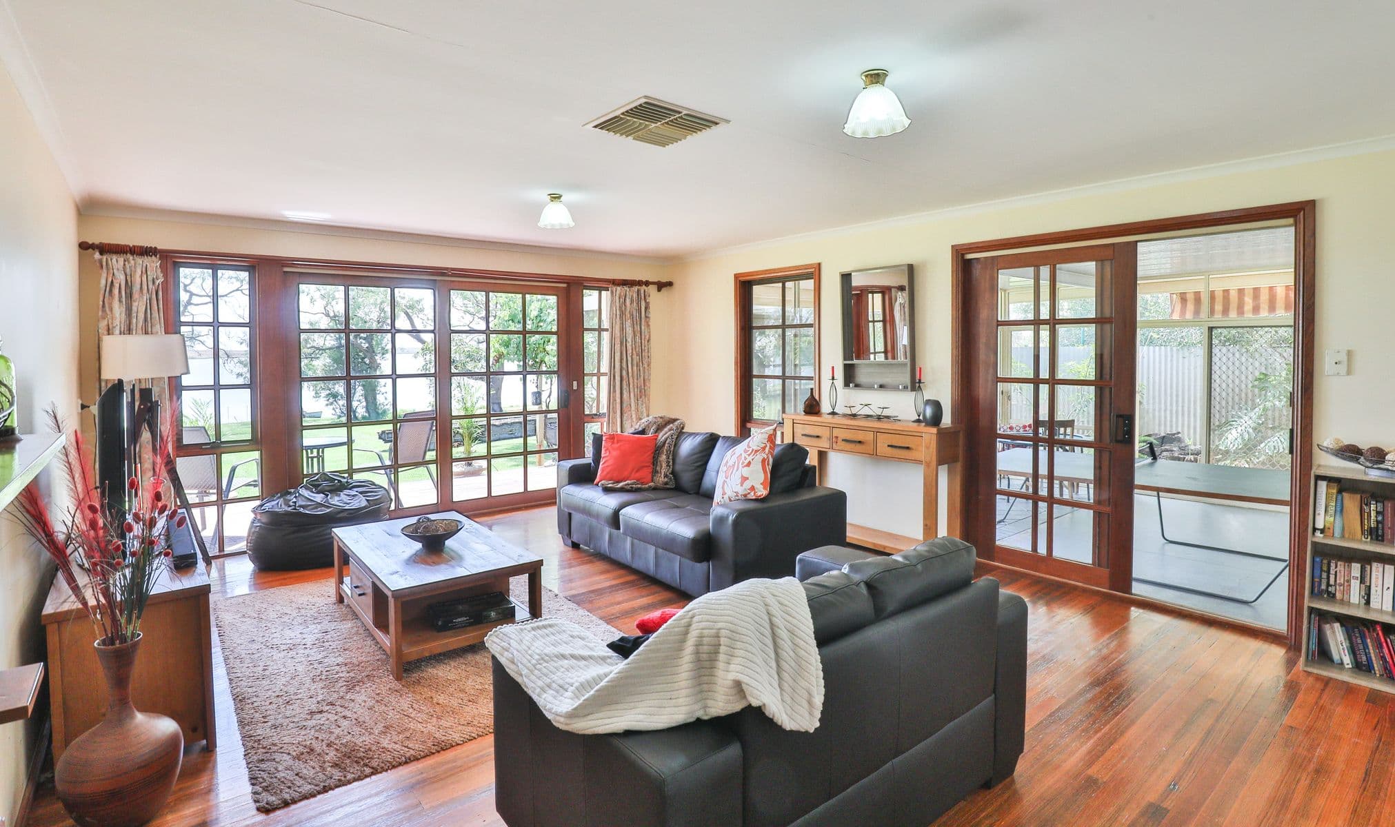 4 Lakeside Court, Cullulleraine - Thumbnail 3
