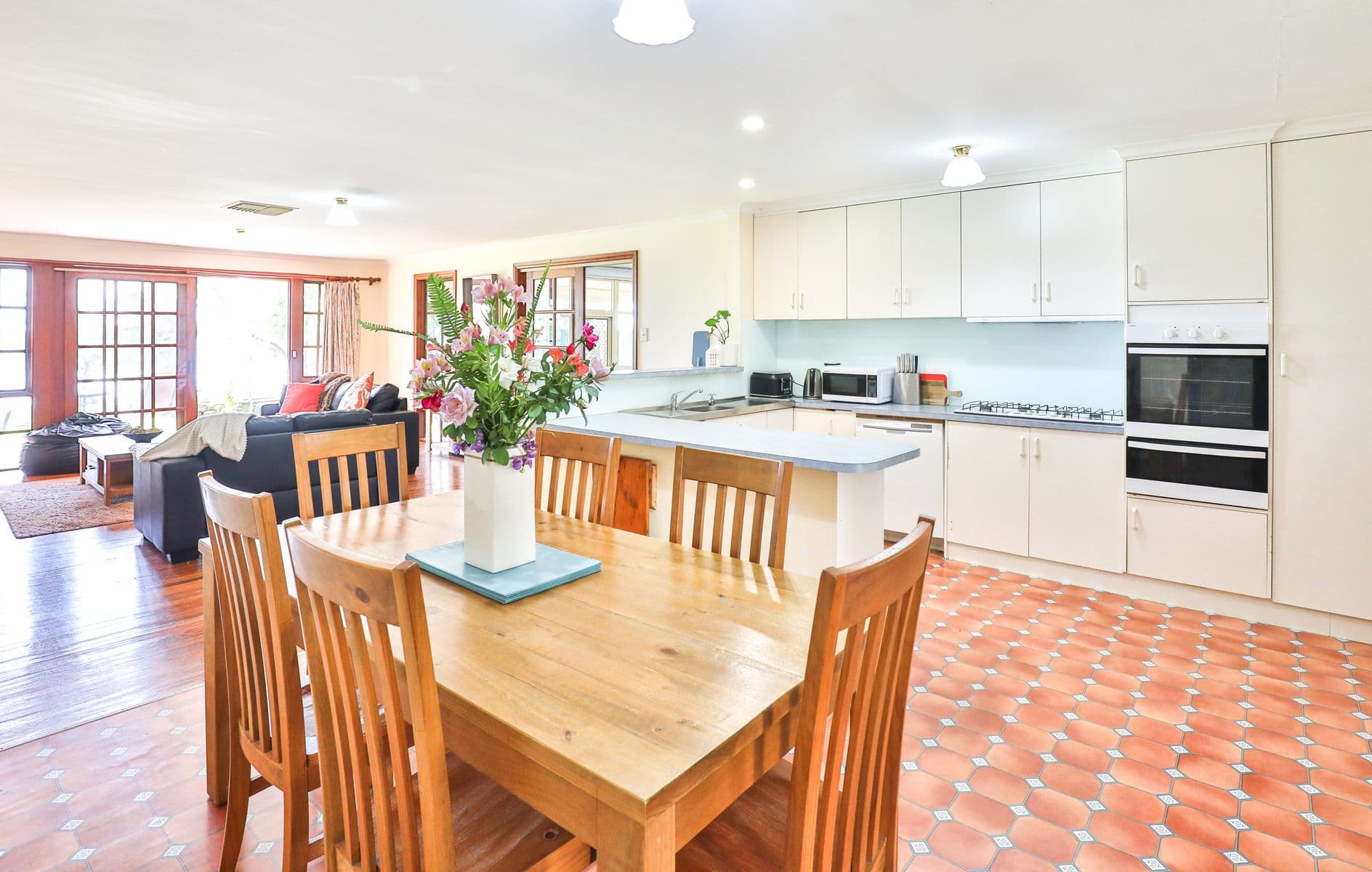 4 Lakeside Court, Cullulleraine - Thumbnail 8