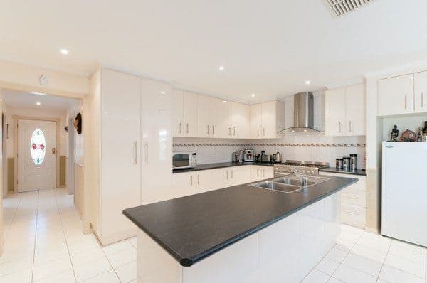 35 Kilmore Crescent, DALLAS VIC 3047, Dallas - Thumbnail 5